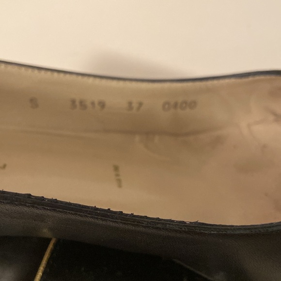 St. John Square Toe Navy Leather Pumps w/Gold Accents 7B Italy VTG - Picture 8 of 8